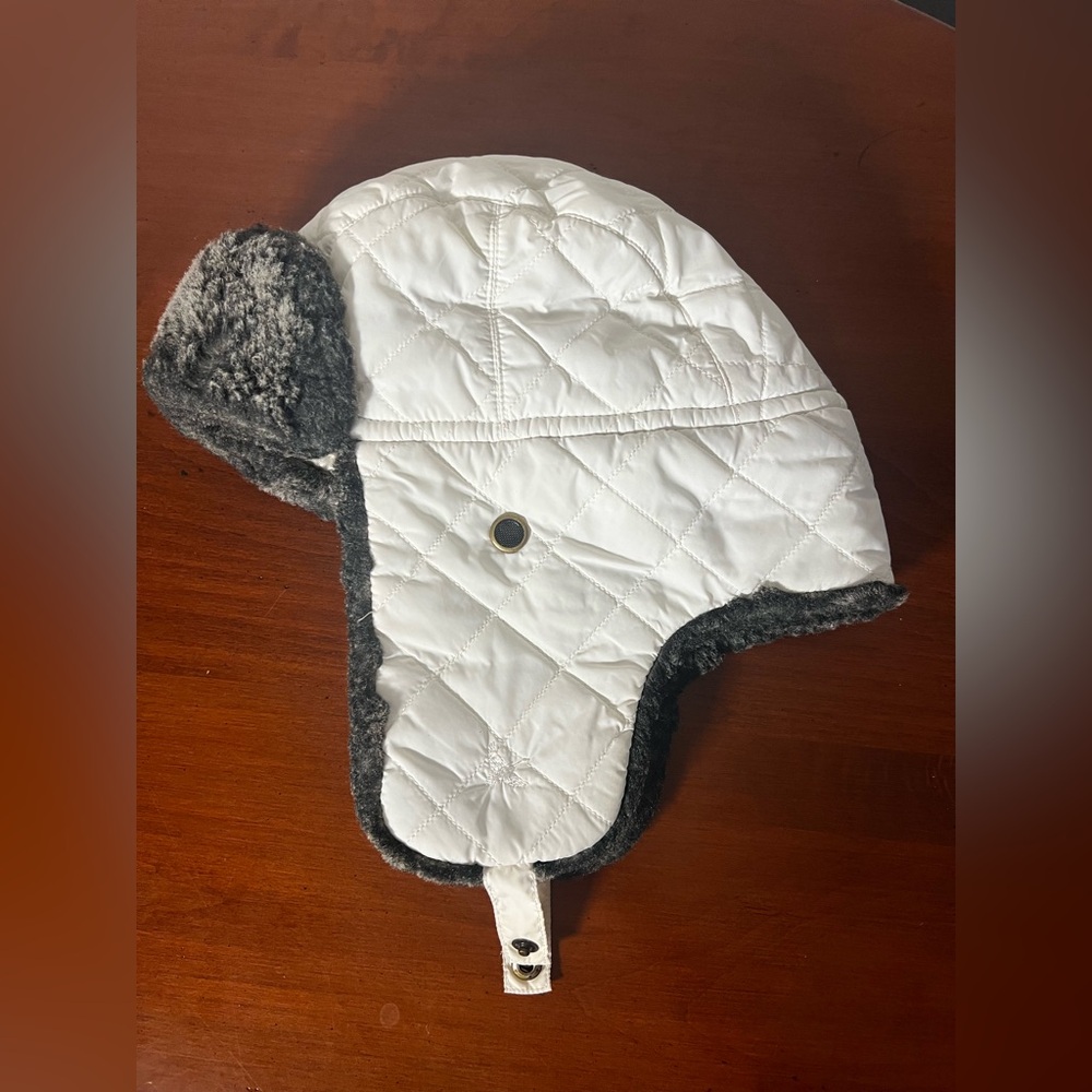 Eddie Bauer White Quilted trapper Hat